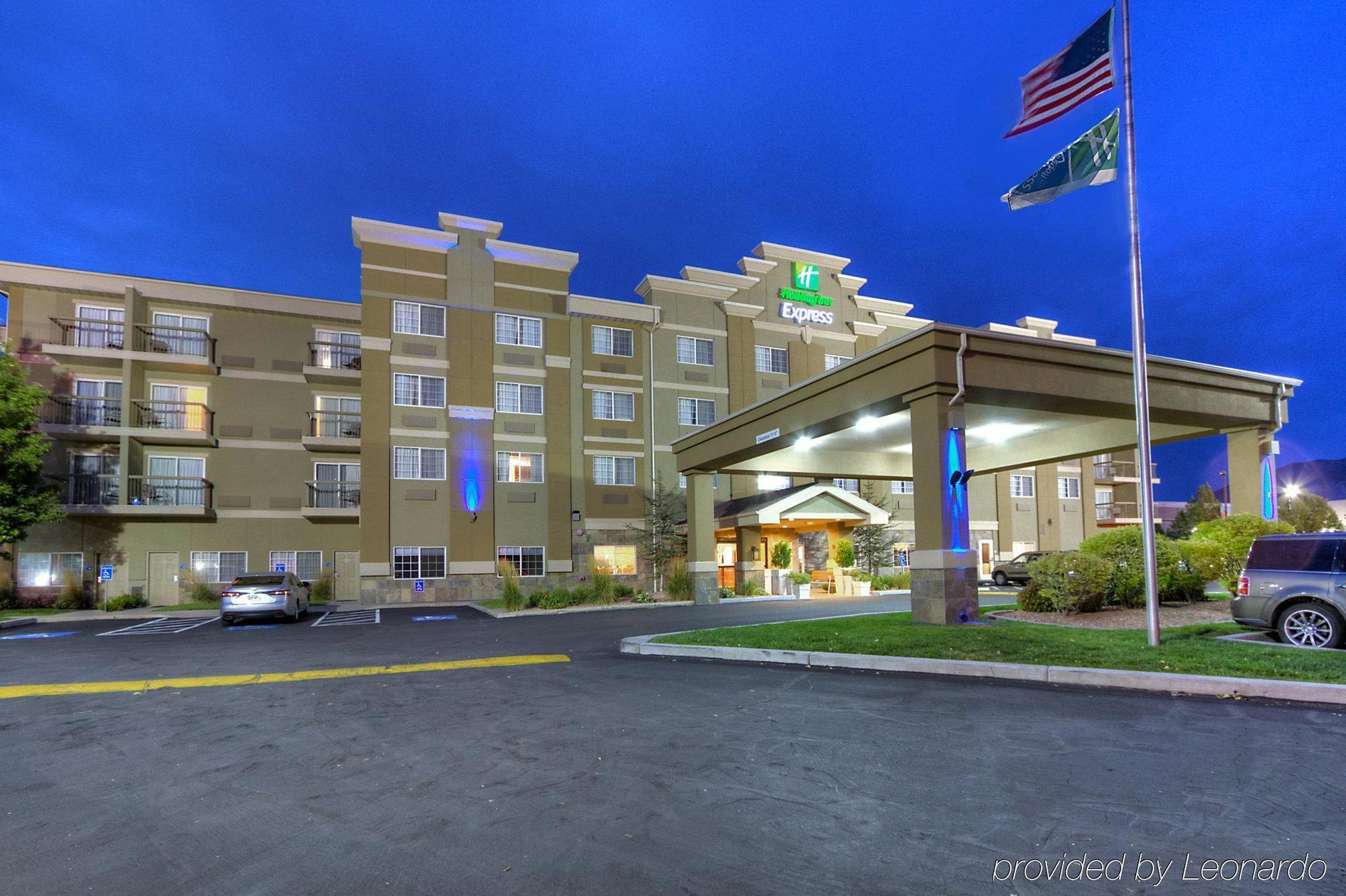 Holiday Inn Express Layton - I-15, An Ihg Hotel Exterior photo