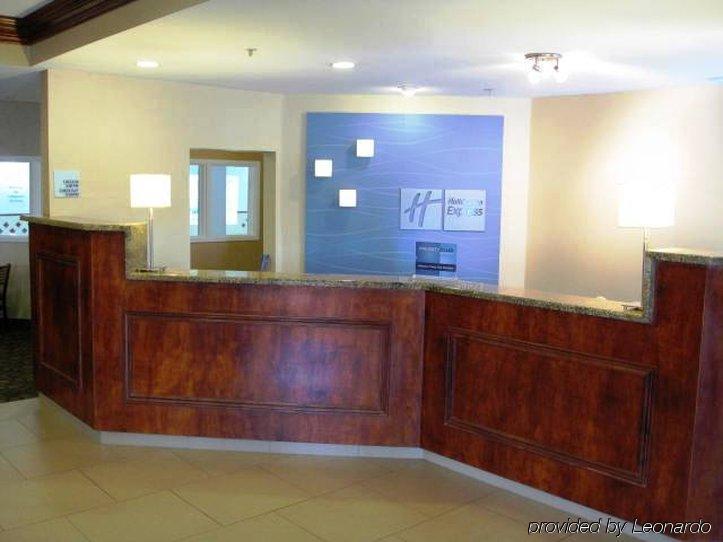Holiday Inn Express Layton - I-15, An Ihg Hotel Interior photo