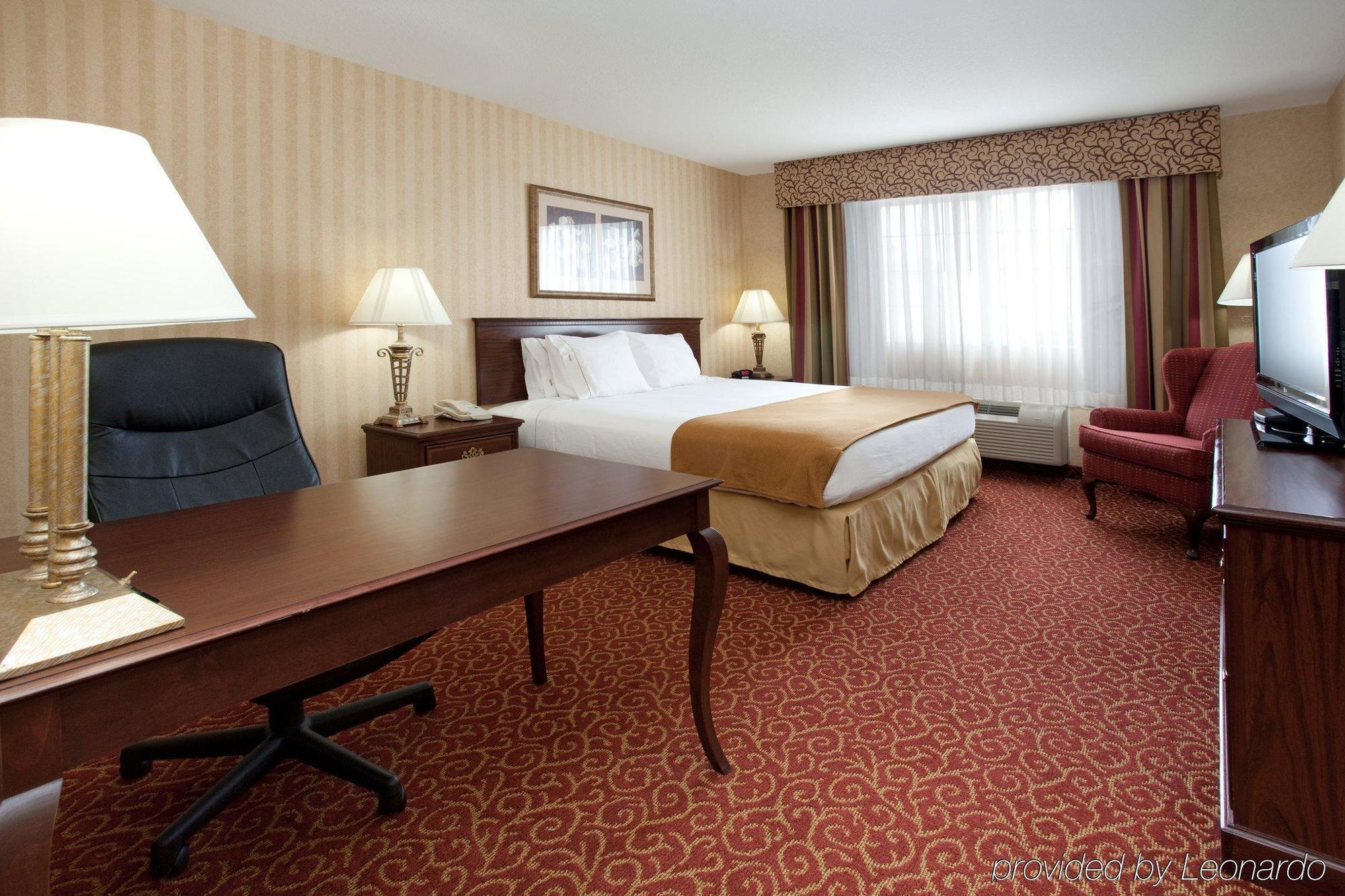 Holiday Inn Express Layton - I-15, An Ihg Hotel Room photo